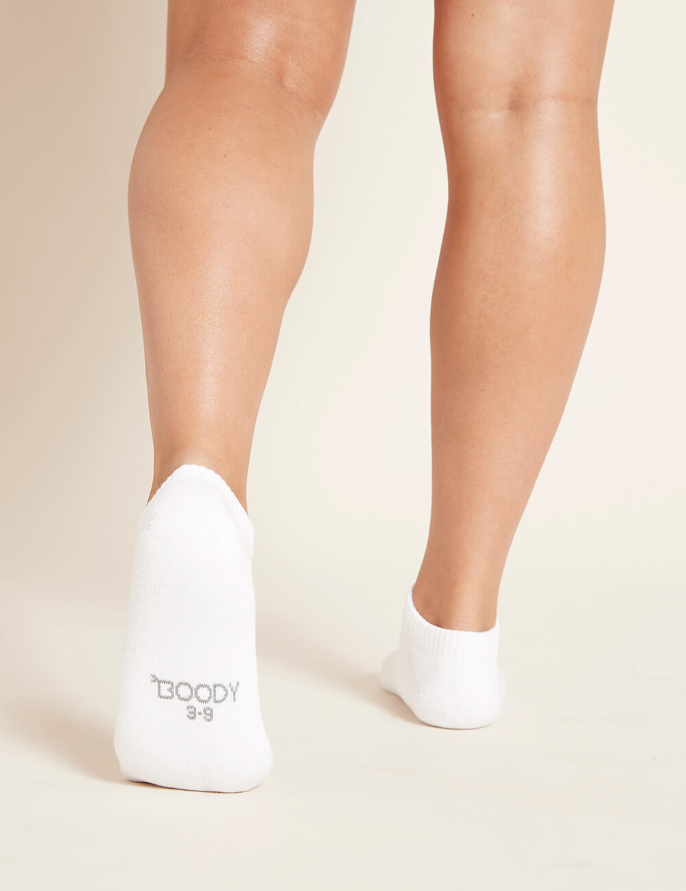 https://boodywear.co.za/cdn/shop/products/Women_s-Low-Cut-Cushioned-Sneaker-Socks-White-Back_1.jpg?v=1664879496